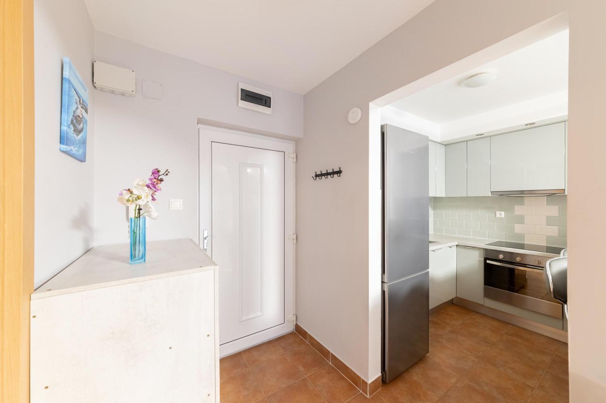 Center Budget Apartment Inside Free Parking Self Check-In Free Streaming Ac Balcony 布达佩斯 外观 照片